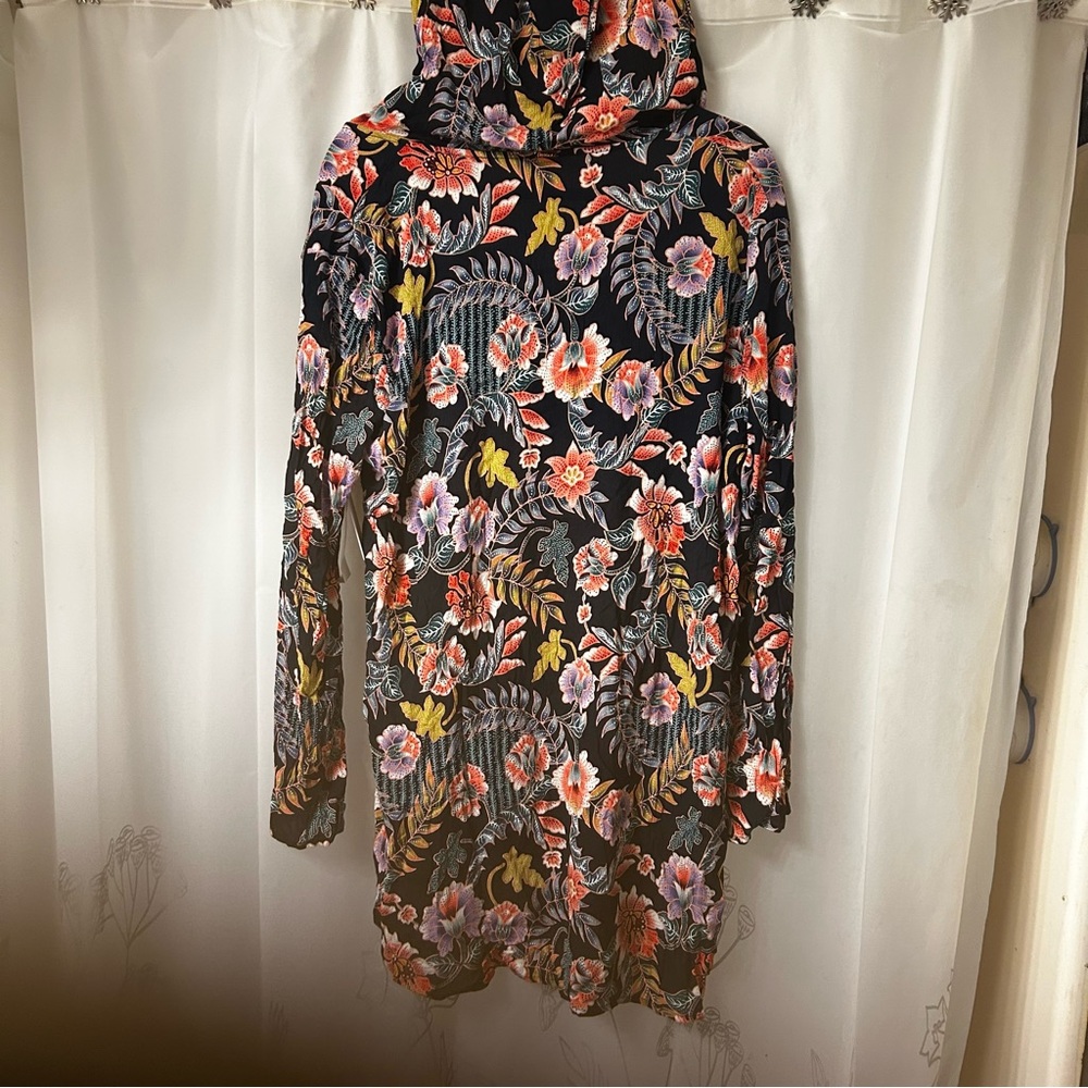 New Raisins Navy Floral Hooded‎ Bathing suit Cover-Up. Size XL - Picture 11 of 13